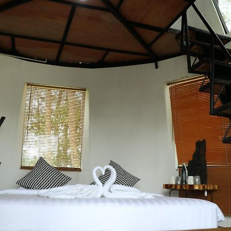 Toba Caldera Resort Parapat Eksteriør bilde